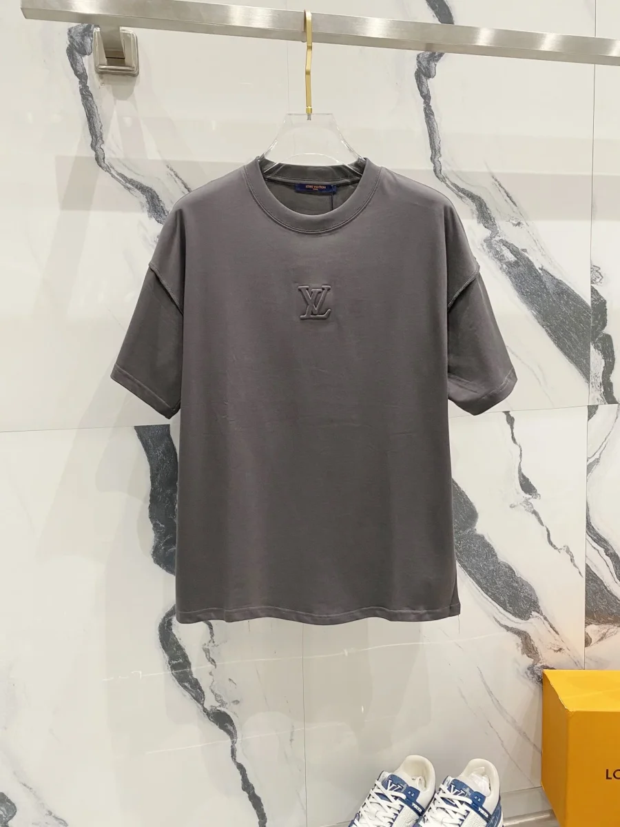 Louis Vuitton Signature 3D LV T-Shirt – Anthracite Grey